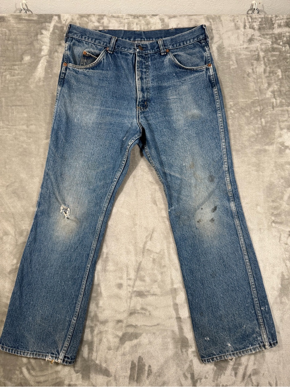 Roebuck and Co. Mens Bootcut Straight Jeans Size 32x28 Blue Distressed